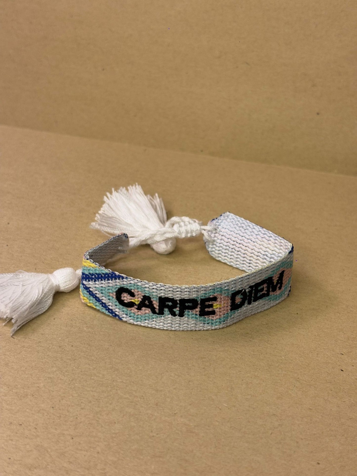 Bracelet à lien réglable - Carpe Diem
